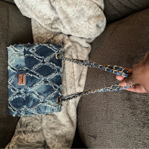 SEVERAL Never worn thigh high heels booties + a purse. 8.5-9 - Picture 11 of 13